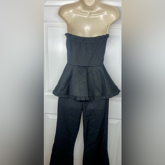 PrettyLittleThing Black Woven Frill Peplum Flared Jumpsuit Size 2 Nwt - Picture 6 of 8